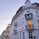 Leuhusen Collection Vienna, Wien